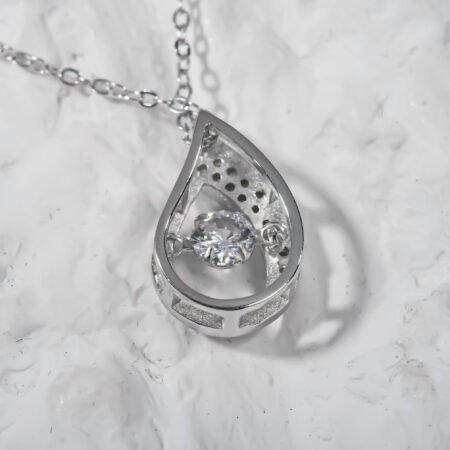 Elegant Necklace with middle stone.