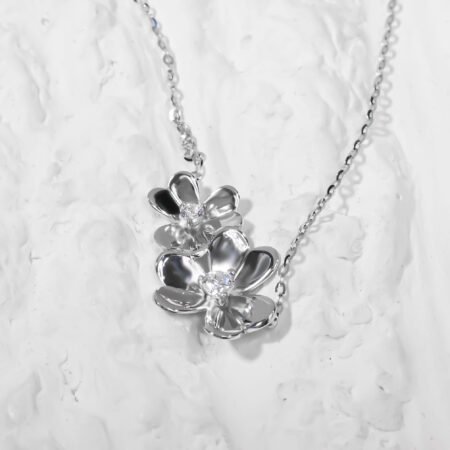 Sibling Flowers necklace.