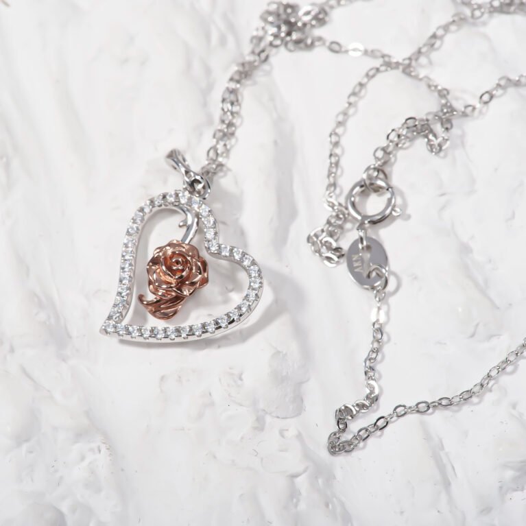 Heart pendant with Rose necklace.