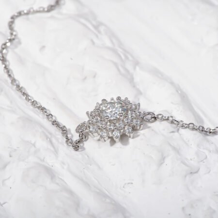 Frosty Snowflakes Moissanite Bracelet