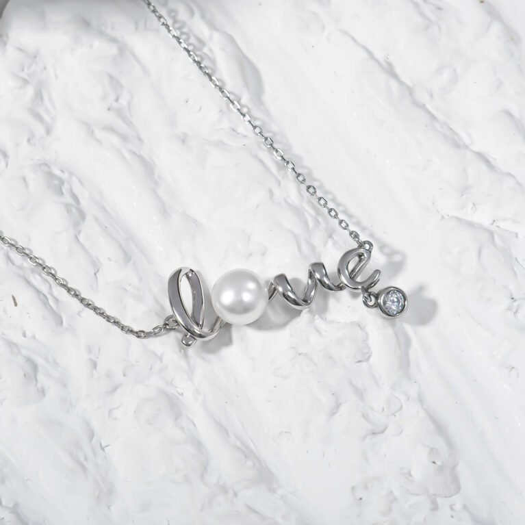 Love with Pearl necklace