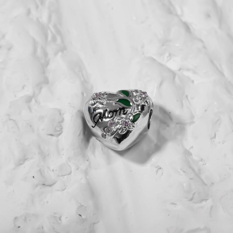 Mom's Heart with Art  Silver Charm