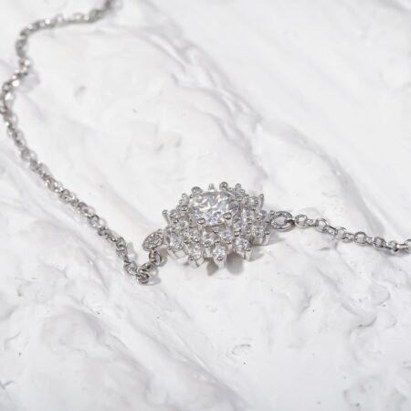 Frosty Snowflakes Moissanite Bracelet